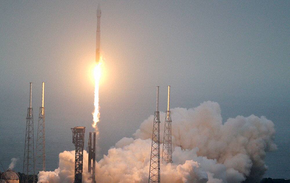 A United Launch Alliance Atlas V rocket lifts off from launch complex 41 at the Cape Canaveral Air Force Station. The rocket is delivering supplies to Intl Space Station.