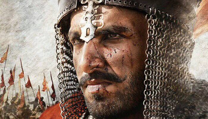 Watch: Energetic Ranveer Singh in &#039;Malhari&#039; making from &#039;Bajirao Mastani&#039;!