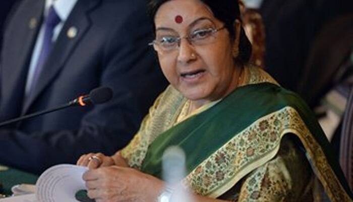 Sushma Swaraj clarifies why there was no Indian flag when she met Pakistan&#039;s PM Nawaz Sharif