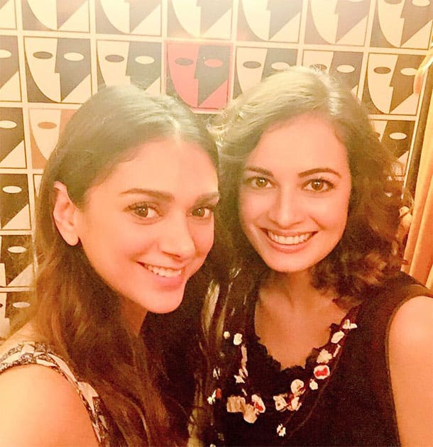 Happyyyyyyyyy birthday deeeeeeee.... Have the bestestest year...you'll always inspire... Alwaaaaays! @deespeak Twitter@aditiraohydari