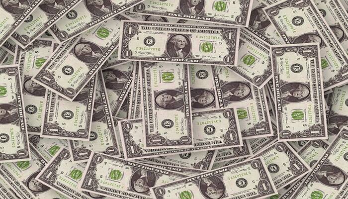 Dollar falls on jitters ahead of Fed meeting Dollar falls on jitters ahead of Fed meeting