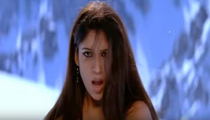 Dubai Actars Hot Mubail Sex Video - Hot and steamy videos of south sex siren Nayantara | Andhra Pradesh News |  Zee News