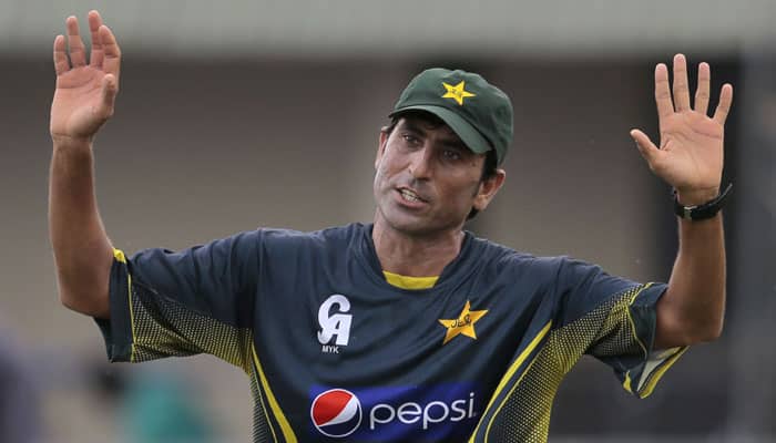 Coach Waqar reason for Pakistan&#039;s slide, feel Younis, Razzaq