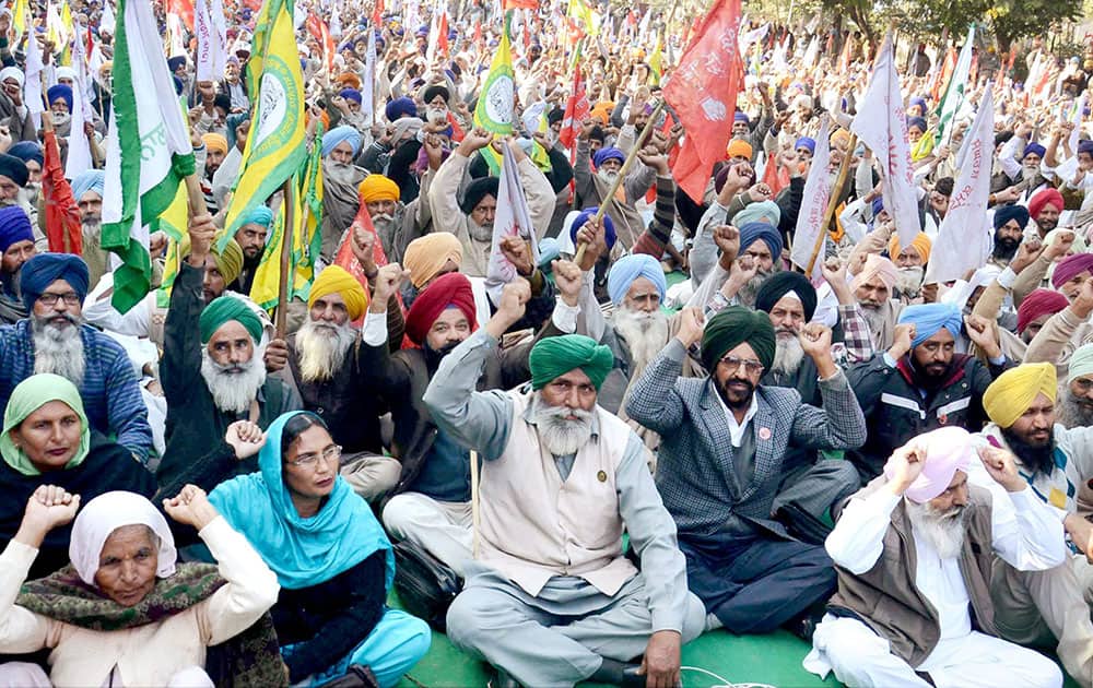 Farmers protesting against the alleged anti-farmer policies of the central and state governments in Amritsar.