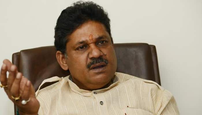 &#039;Dear Arun Jaitley not scared of impotent people&#039;: BJP MP Kirti Azad tweets &#039;my a/c hacked&#039;