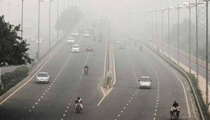 Delhi air quality very hazardous: People advised to stay at home 