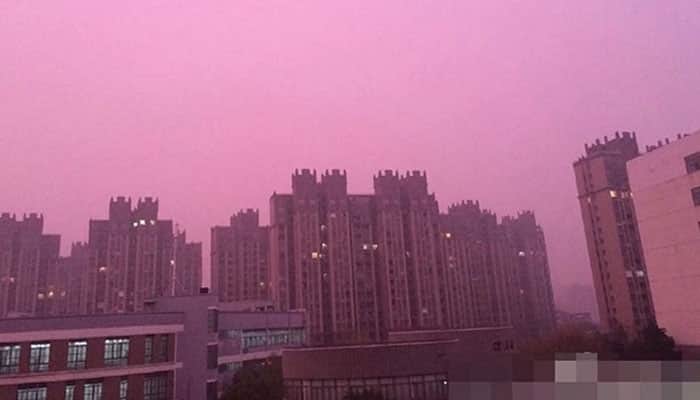 Purple haze over Chinese city puzzles residents