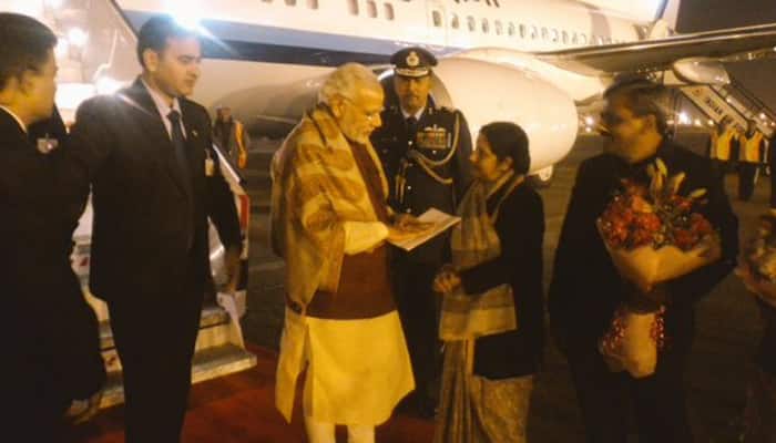 PM Modi reaches Delhi after Lahore visit, Pakistan welcomes India&#039;s initiative