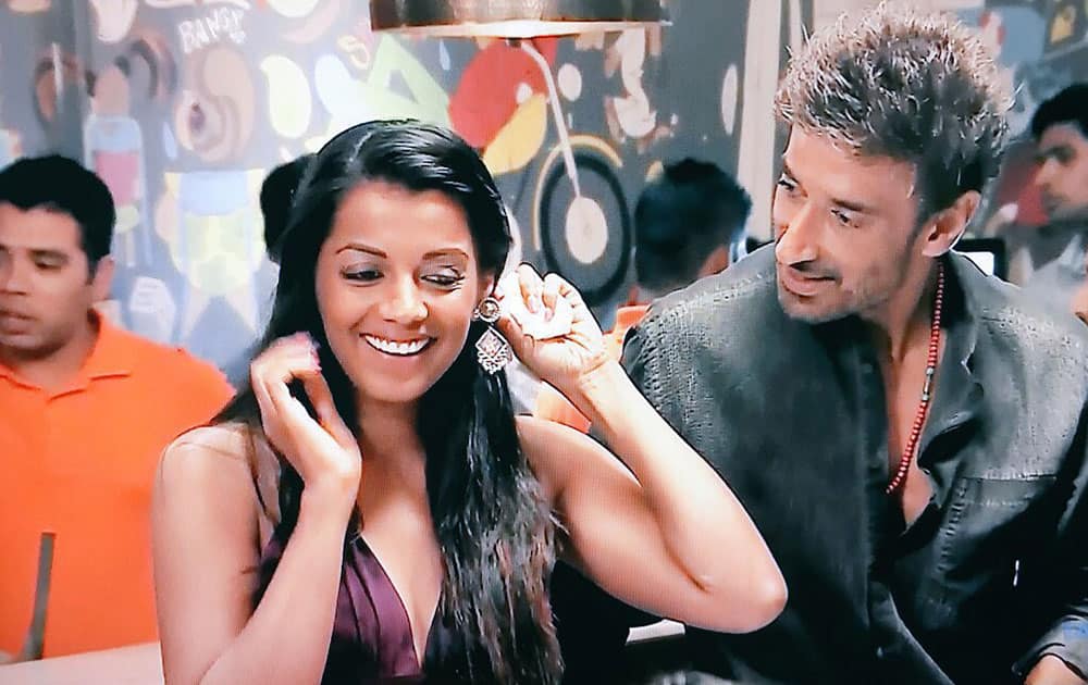 Mugdha Godse:- @SonyTV they're Matured. Hottest. Balanced Couple ❤ The Perfect Two! #PowerCouple -twitter