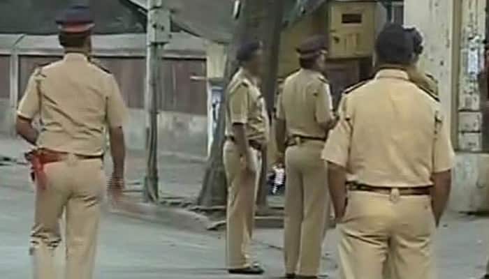 Maharashtra Police indulges in moral policing, accuses couple of obscenity, thrashes youth