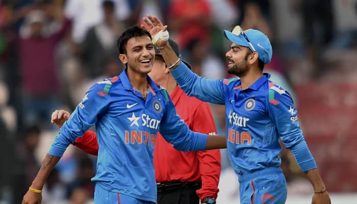 India vs Australia: Axar Patel all set to grab chance despite not being MS Dhoni&#039;s go-to man