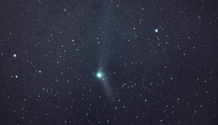 Wish Happy New Year to rare comet on January 1
