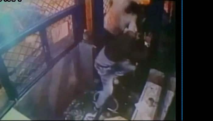 Barbaric! BJP leader thrashes toll booth operator in Haryana – Watch Barbaric! BJP leader thrashes toll booth operator in Haryana – Watch