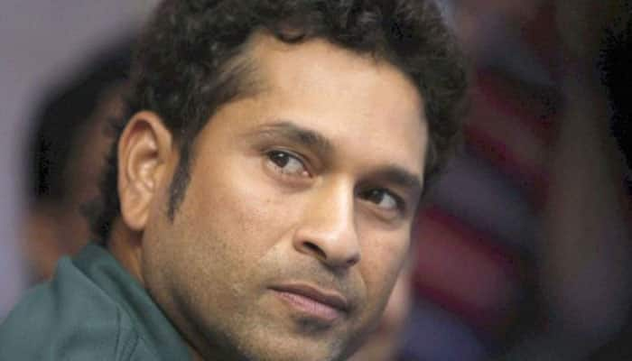 8. Sachin Tendulkar: (Earnings: Rs 40 crore)