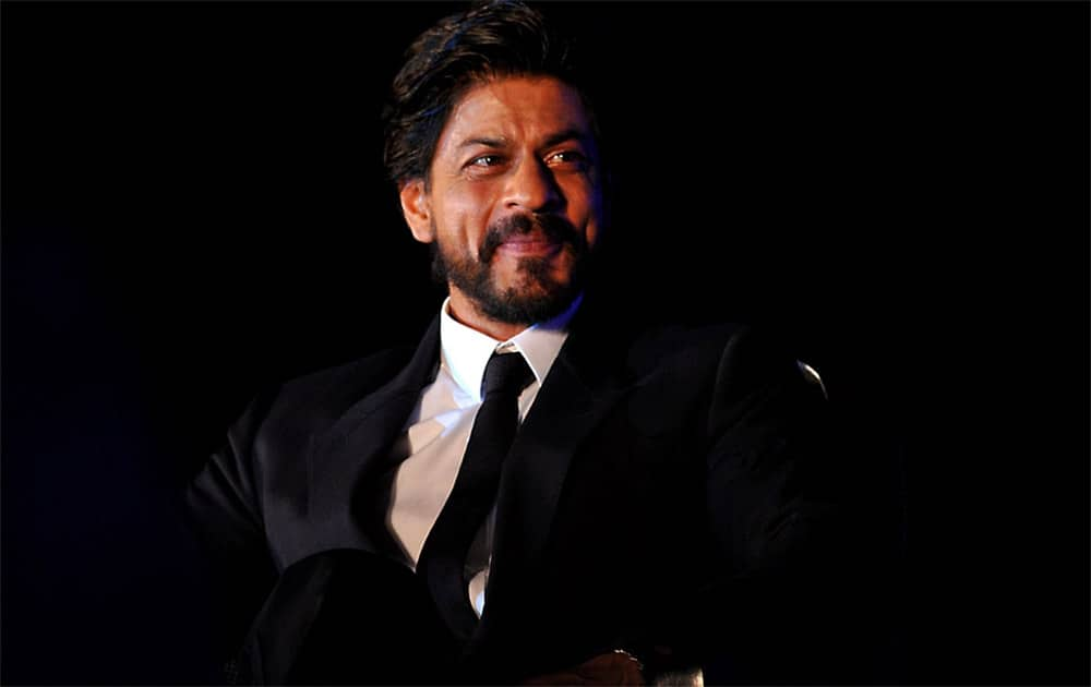 1. Shah Rukh Khan: (Earnings: Rs 257.5 crore)
