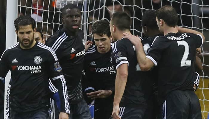 Guus Hiddink gets first Chelsea win, Tottenham Hotspur held