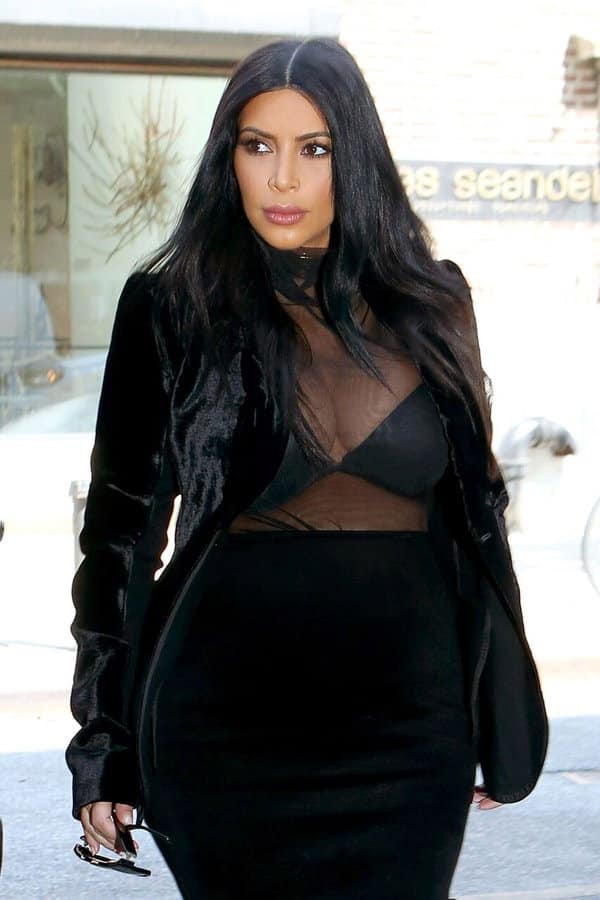 VELVET CRUSH http://bit.ly/1P9LlZE  - Twitter@KimKardashian