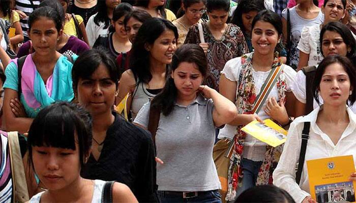 Govt clears &#039;Stand up India&#039; to fund SC,ST, women entrepreneurs