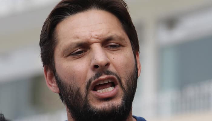 VIDEO: Miffed with &#039;ghatia&#039; question, Shahid Afridi leaves conference midway