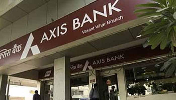 Govt mulling sale of part stake in Axis Bank