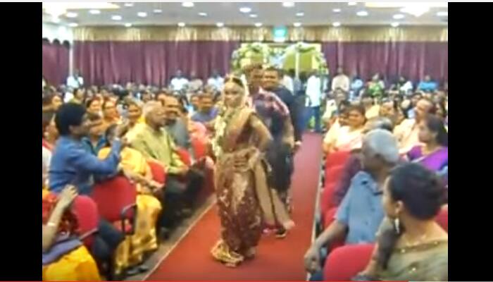 Effortless dancing by this South Indian bride leaves guests stunned-Watch