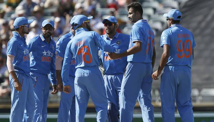 I won&#039;t make judgment on Barinder Sran after one game: Mahendra Singh Dhoni 