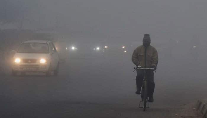 Chilly morning in Delhi; fog causes cancellation of 45 trains