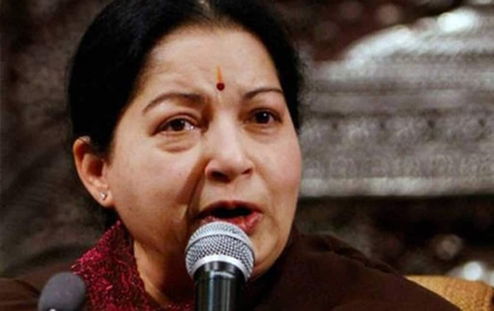 Hand me massive win in Tamil Nadu polls, Jayalalithaa tells partymen