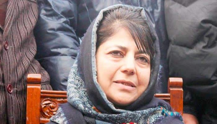 J&amp;K govt formation: Mehbooba Mufti calls meeting of party leadership Sunday