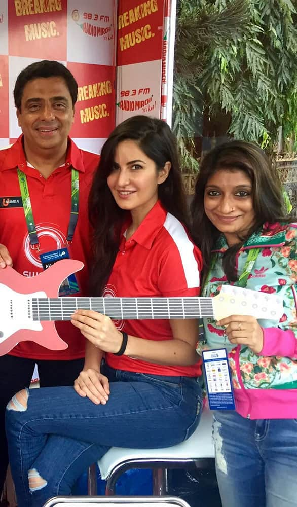 Katrina Kaif :- Selfie time! Katrina Kaif poses with team Swades at the Mumbai Marathon   -twitter