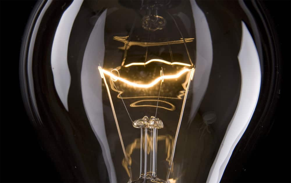 This incandescent light bulb could be as energy efficient as LED