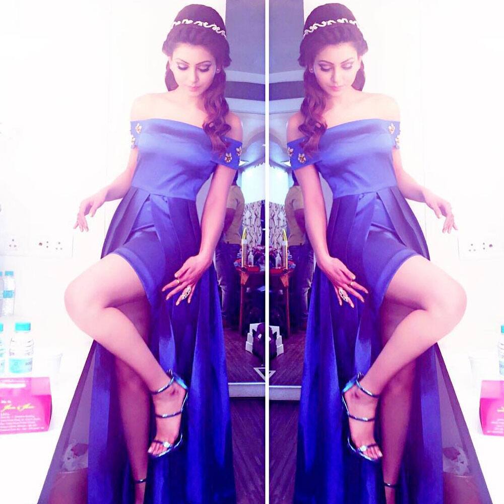 URVASHI RAUTELA :- And so it begins.. #Umangawards #tuneintowatchmyperformance in @giuseppezanottiworld styled by @aakansha_kapoor -twitter
