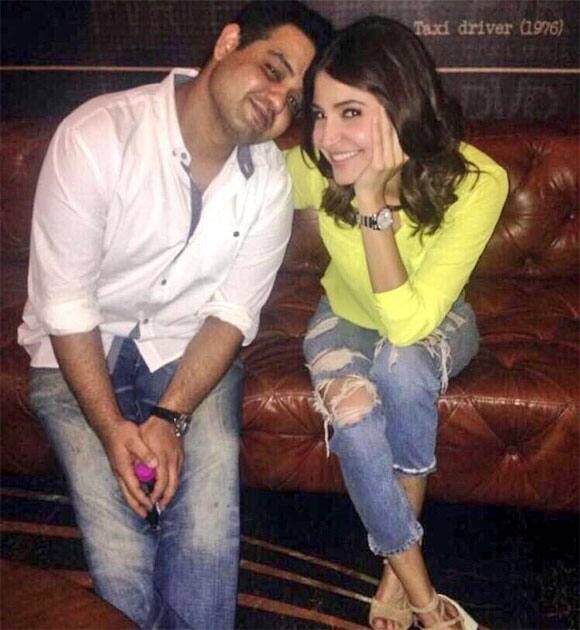 @RajkumarHirani Karnesh Sharma who pushed me (still does) beyond what I had ever imagined I could achieve. Twitter@AnushkaSharma