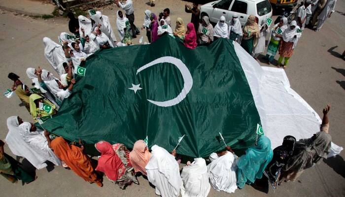 `Jinnah wanted Hindus, Muslims in Pakistan to be like Roman Catholics, Protestants in Great Britain`