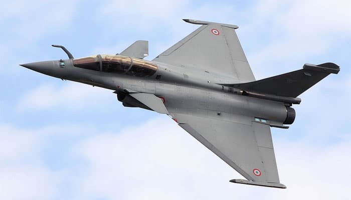 India, France ink Rs 60,000 crore deal for Rafale fighter jets