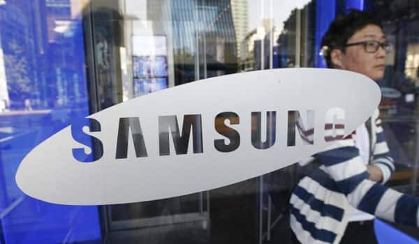 Samsung Electronics posts 40% fall in Q4 net profit, warns of difficult 2016 