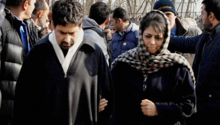 Amid speculations about midterm polls in J&amp;K, Mehbooba Mufti calls meeting with her top partymen