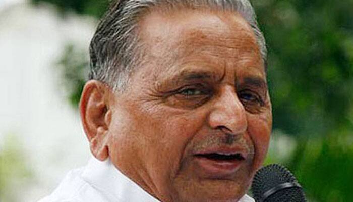 &#039;After Ghulam Ali, Mulayam may invite Hafiz Saeed to appease Muslims in UP&#039;
