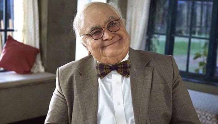 Unbelievable! Rishi Kapoor’s transforms into a 90-year-old man:  Watch video