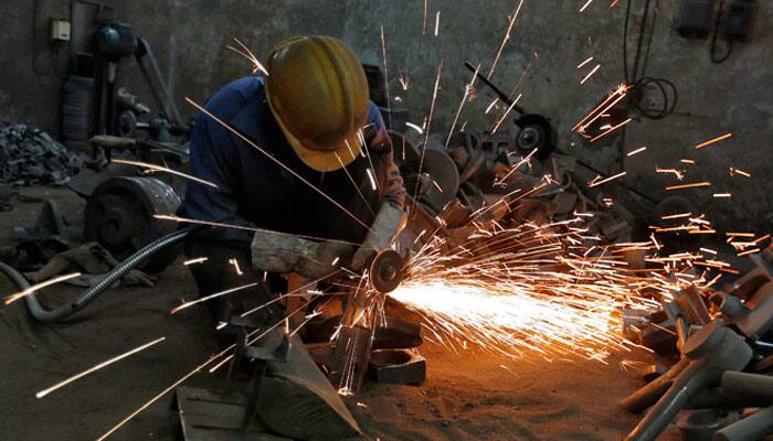 India&#039;s industrial output remains negative, contracts 1.3% in December