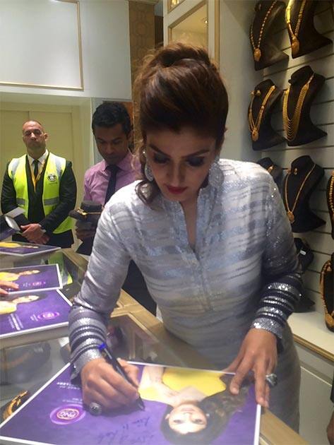 #fabdiamondcollection @PNgadgiljeweler #dubai Twitter@TandonRaveena