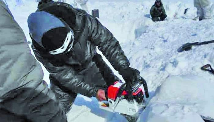 Mortal remains of 9 soldiers flown to Siachen base camp