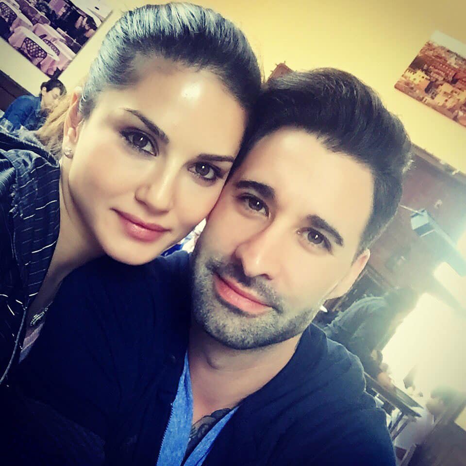 Sunny Leone ‏:- Hanging out in Santa Monica with @DanielWeber99  -twitter