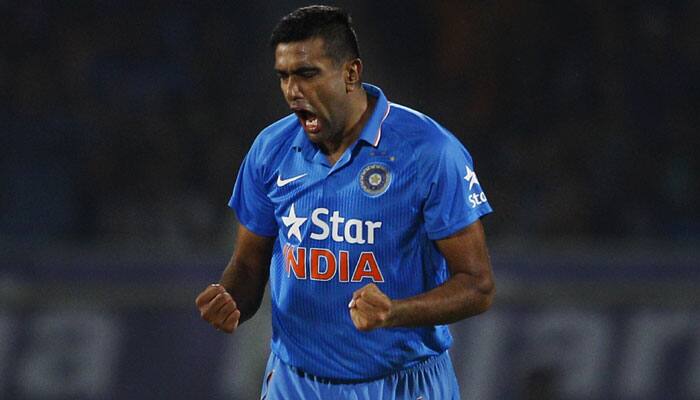 VIDEO: Ravichandran Ashwin&#039;s magical spell in 3rd T20I against Sri Lanka