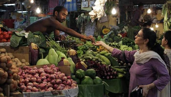 Inflation stays negative for 15 straight month; slips to (-)0.9% in January