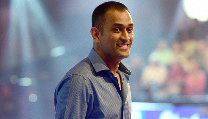 MS Dhoni: Indian skipper unveils Rising Pune Supergiants&#039; jersey, thanks franchise for picking him