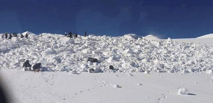 Was aware of possible avalanche risk in Siachen: Manohar​ Parrikar
