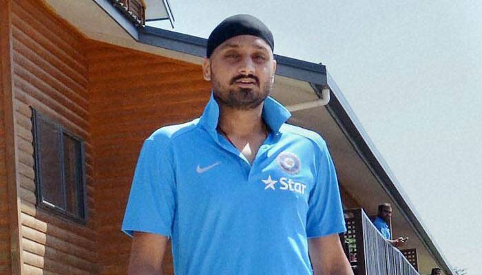 When Harbhajan Singh couldn&#039;t help but comment on Sreesanth&#039;s photo!