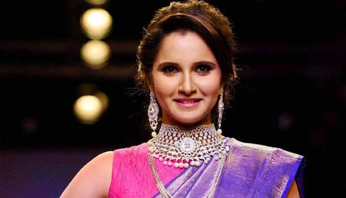 Sania Mirza shares throwback Goa pic with Parineeti Chopra!