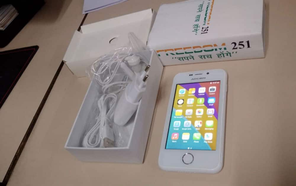 Freedom 251 looks very much like Apple's iconic iPhone